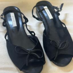 good condition. 235cm 