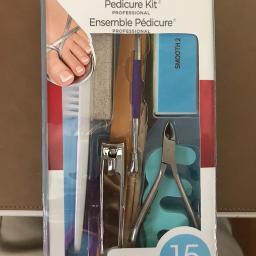 KISS NEW YORK PROFESSIONAL PEDICURE KIT